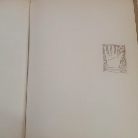 VINTAGE The BOOK of the  HAND An illustrated history of Pamistry Large Harcover - Picture 5 of 13